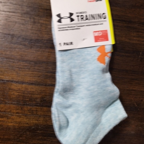 Under Armour No-Show socks. Available in other colors too - Picture 2 of 3